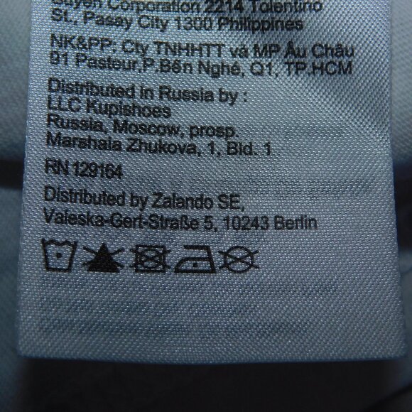 TAPATIO Hot Sauce Salsa Picante Mens L White Graphic T Shirt UNWORN - Picture 6 of 8